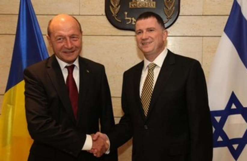 Romanian President Traian Băsescu and Knesset Speaker Yuli Edelstein at the Knesset, January 21, 2014. (photo credit: KNESSET)