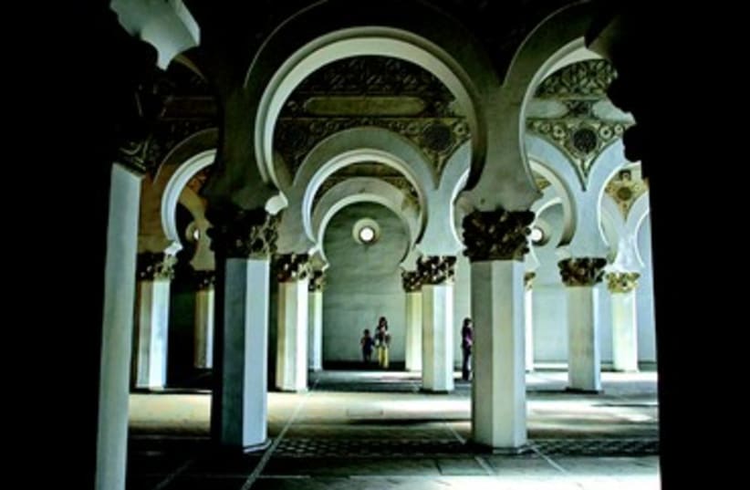 Synagogue Santa Maria La Blanca de Toledo (photo credit: REUTERS)