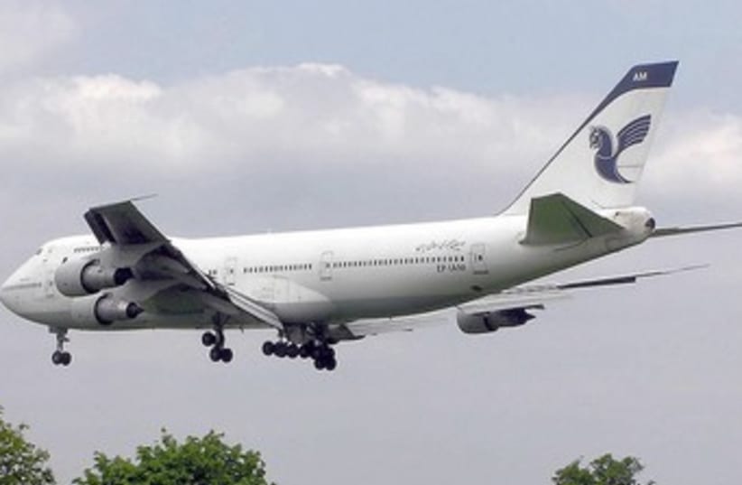 Iranair Boeing 747-100B (photo credit: Wikimedia Commons)