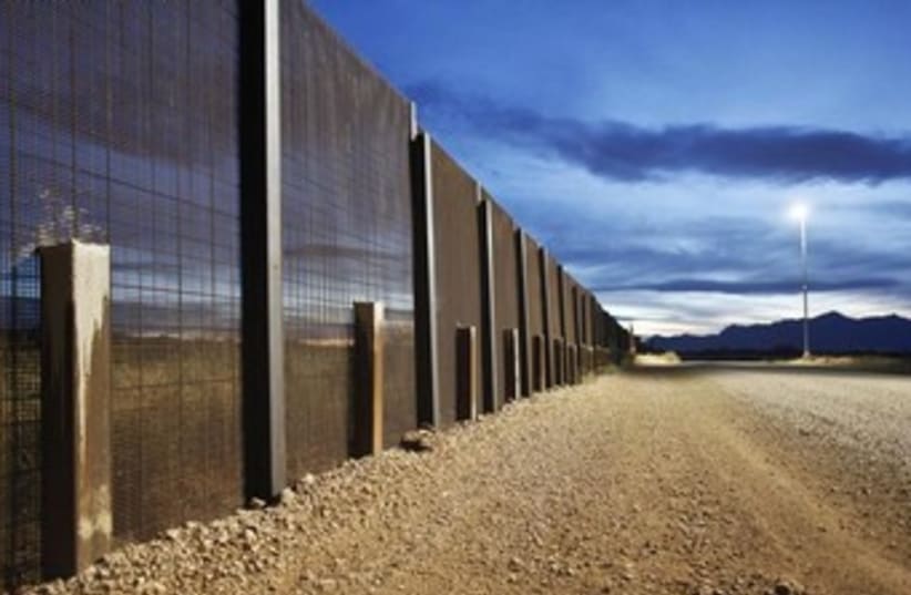 The Arizona-Mexico border fence near Naco, Arizona. (photo credit: REUTERS)
