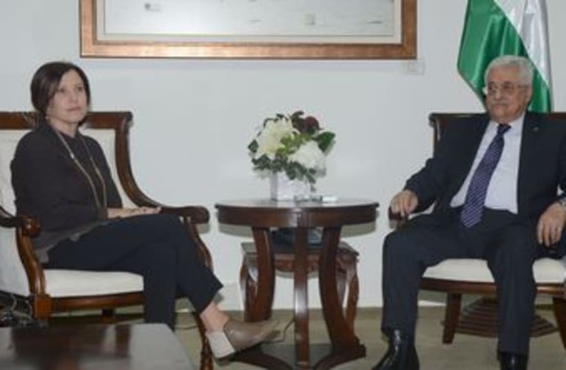 Abbas meets with Meretz leader Gal-On (photo credit: Courtesy)
