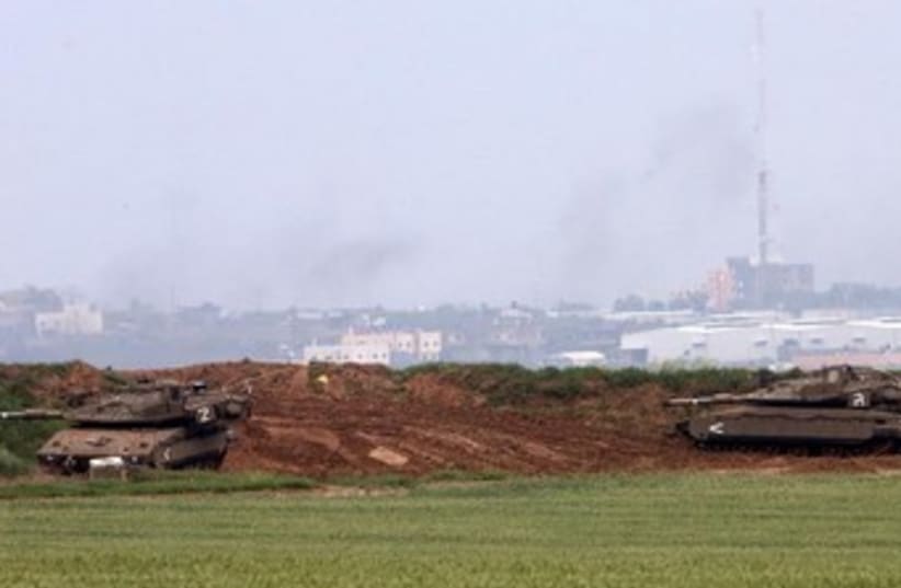 IDF on Gaza border, March 13, 2014. (photo credit: MARC ISRAEL SELLEM)