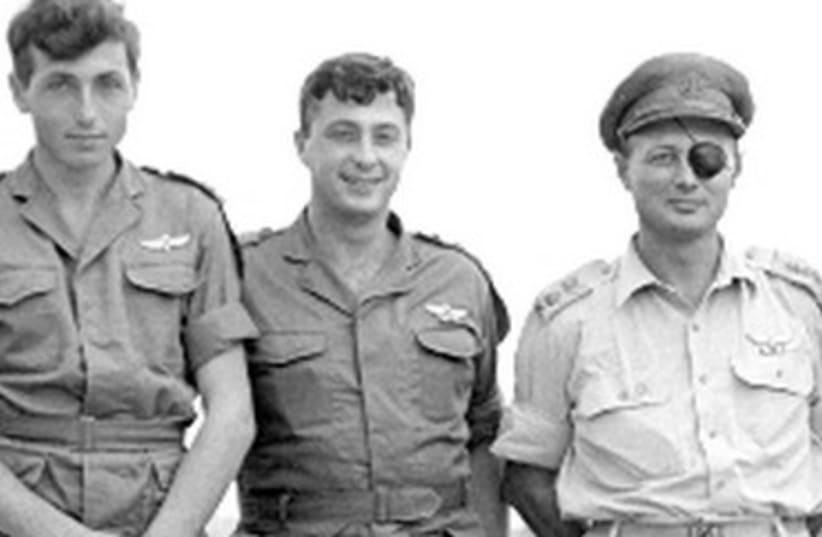 Meir Har Zion (far left) with Moshe Dayan.  (photo credit: IDF)