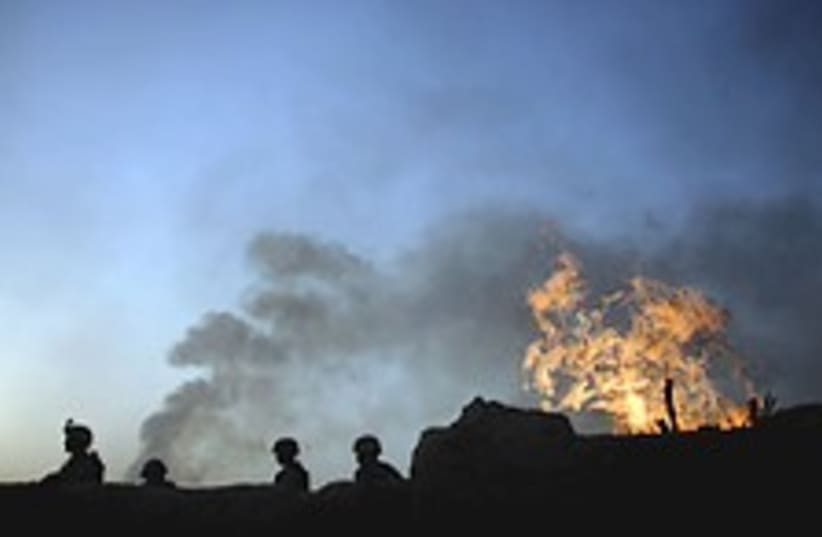Iraq fire 224.88 (photo credit: AP)