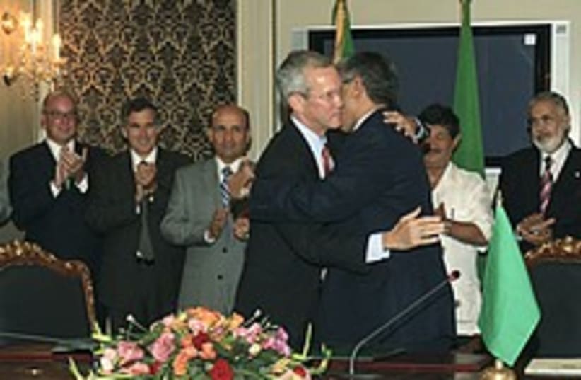 us libya deal 224.88 (photo credit: AP)