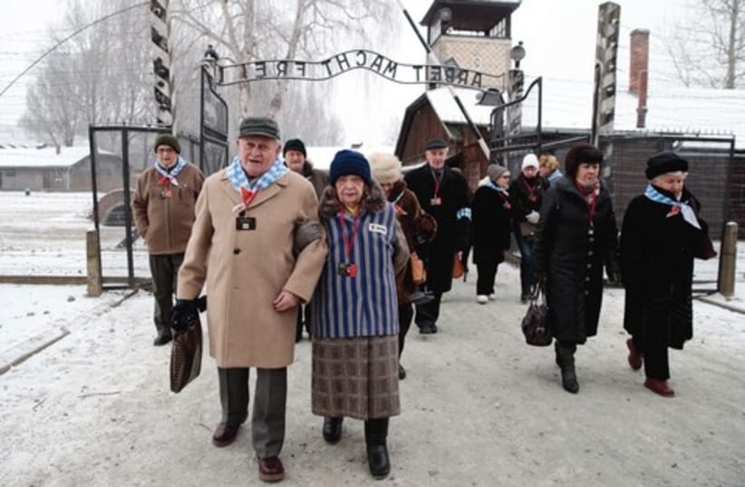 Holocaust survivors arrive at Auschwitz (photo credit: REUTERS)