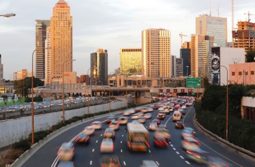 A view of the Ayalon Freeway in Tel Aviv. (photo credit: REUTERS)