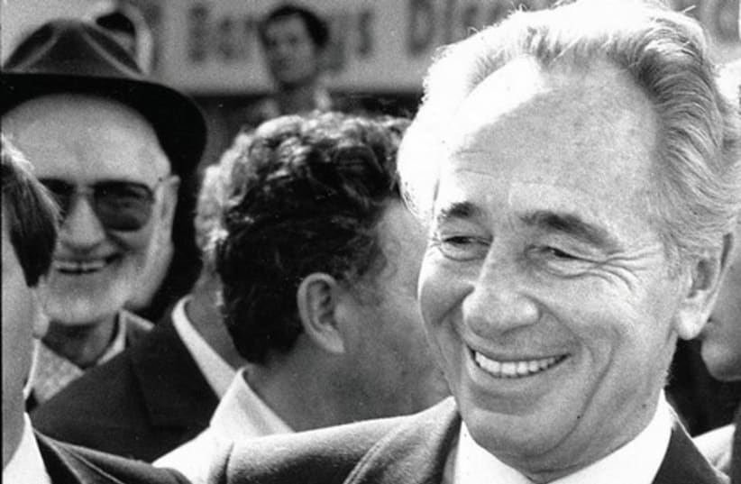 Peres as prime minister in 1986. (photo credit: JERUSALEM POST ARCHIVE)