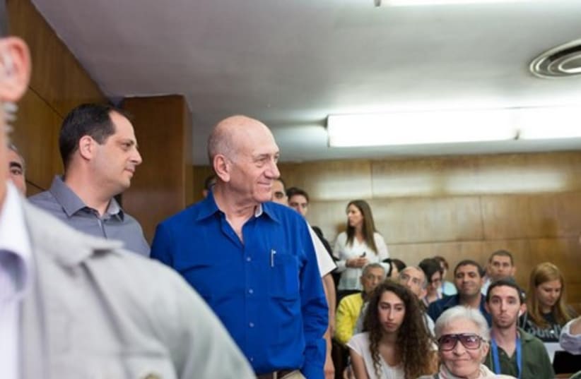 Olmert in court on day of sentencing, May 13 (photo credit: YOTAM RONEN)