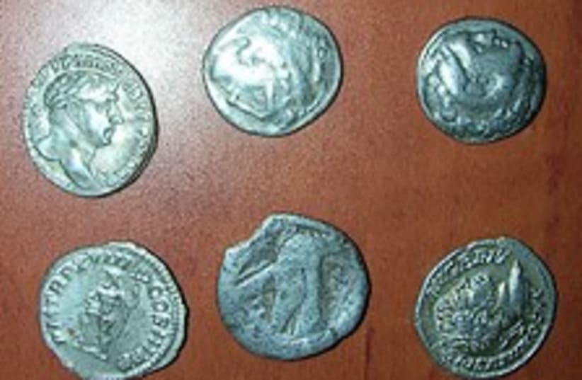 stolen coins 224.88 (photo credit: Israel Antiquities Authority)