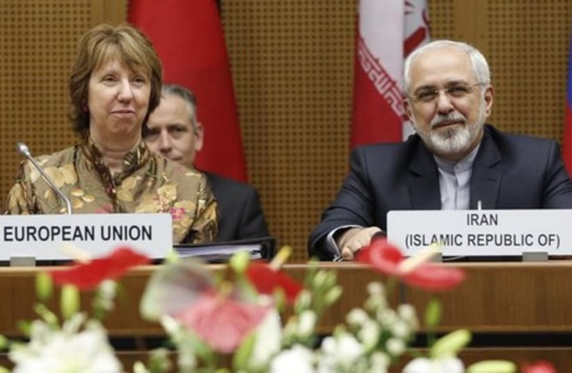 EU foreign policy chief Catherine Ashton (L) and Iranian Foreign Minister Mohammad Javad Zarif at talks in Vienna May 14, 2014. (photo credit: REUTERS)