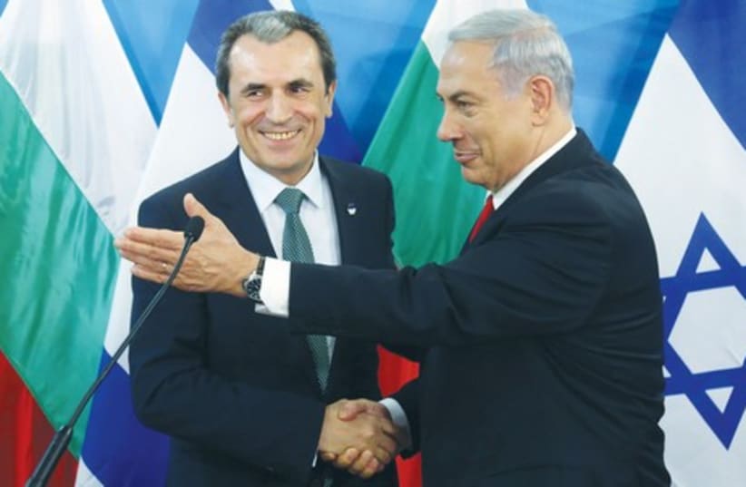 Binyamin Netanyahu with Plamen Oresharski (photo credit: MARC ISRAEL SELLEM)