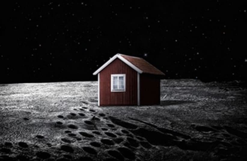 Chabad goes to the moon (photo credit: Courtesy)