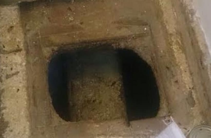 Tunnel in Shateh prison dug by Islamic Jihad prisoners.  (photo credit: ISRAEL PRISON SERVICE)