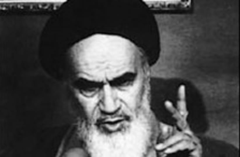 Khomeini 224.88 (photo credit: AP)