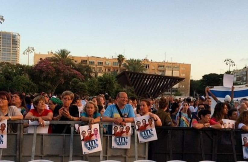 Bring Back Our Boys Campaign rally at Rabin Square, Tel Aviv (photo credit: Lahav Harkov)