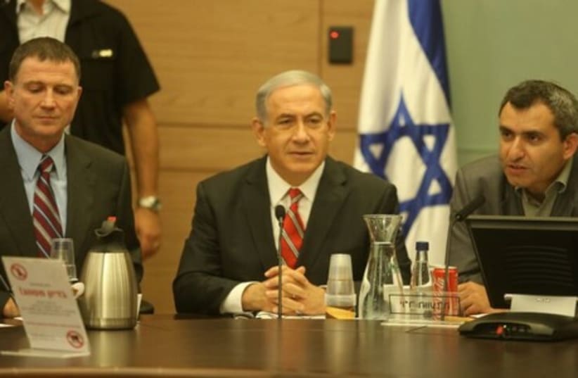 Prime Minister Binyamin Netanyahu at Knesset Foreign Affairs and Defense Committee meeting, June 30, 2014 (photo credit: MARC ISRAEL SELLEM/THE JERUSALEM POST)
