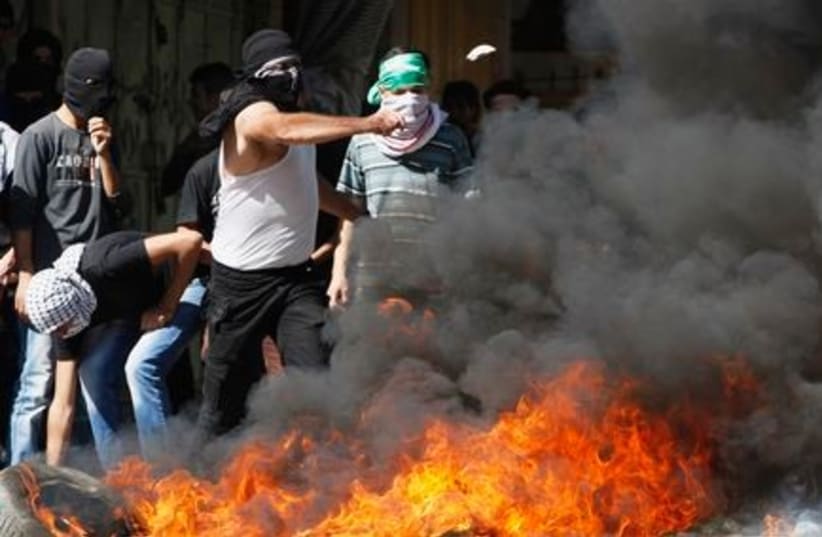 Riots in Tamra (photo credit: REUTERS)