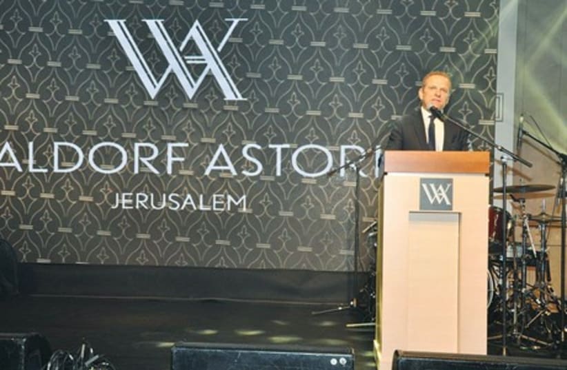 Simon Vincent, president of Europe, Middle East and Africa and executive vice president of Hilton Worldwide, addresses the gala reception at the Waldorf Astoria Jerusalem on Sunday night. (photo credit: DANIEL COHEN)