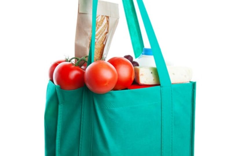 Environmentally friendly bag (Illustrative) (photo credit: INGIMAGE)