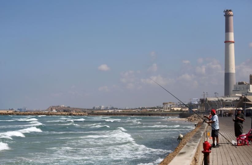 Fisherman at Tel Aviv Port  (photo credit: MARC ISRAEL SELLEM/THE JERUSALEM POST)