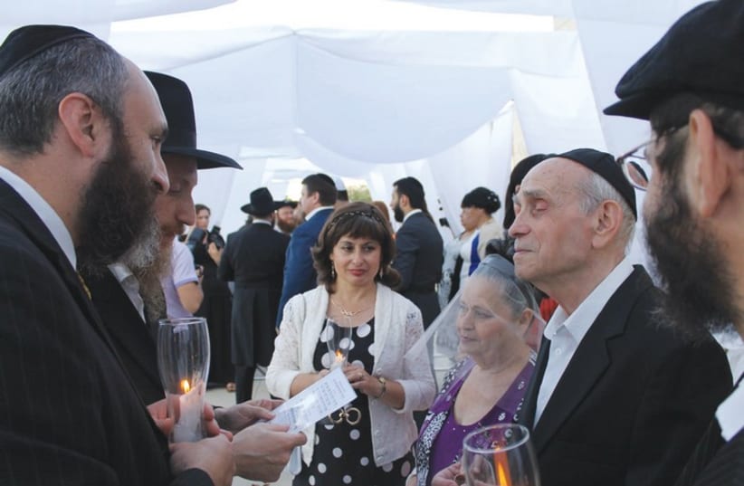 Esther Zuckerman and Shimon Leib marry in Dnepropetrovsk. (photo credit: SAM SOKOL)