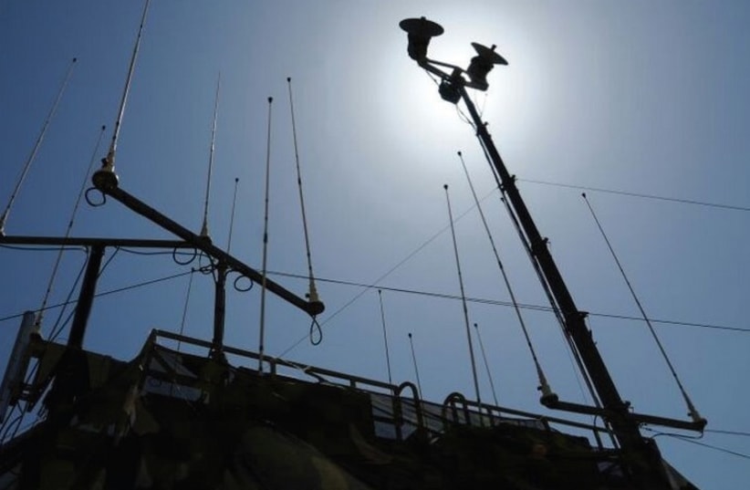 The C4I Branch uses satellite communications to link individual units multiple IDF divisions. (photo credit: IDF SPOKESMAN’S UNIT)