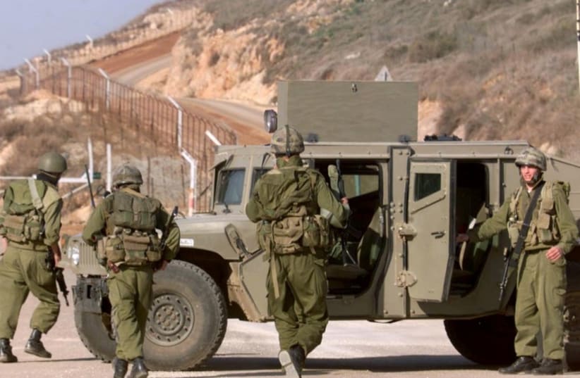 IDF troops on Lebanon border [file] (photo credit: REUTERS)