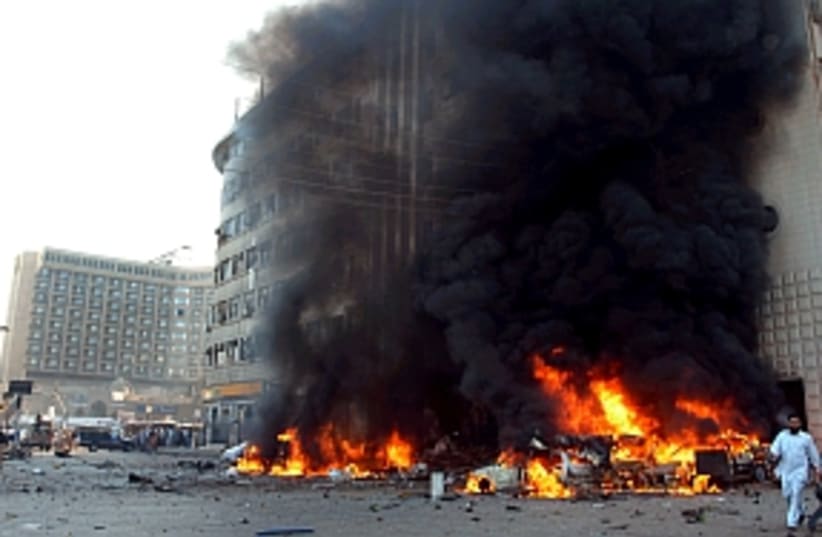 pakistan explosion298.88 (photo credit: AP)