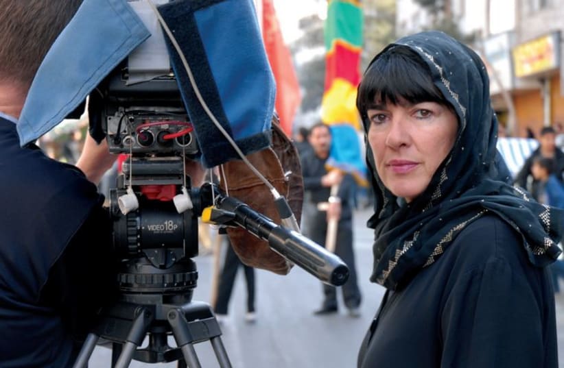 Eschewing intensive work in war zones since becoming a parent, Christine Amanpour has struggled to find her footing as a news magazine host. (photo credit: FROM ‘THE NEWS SORORITY’)