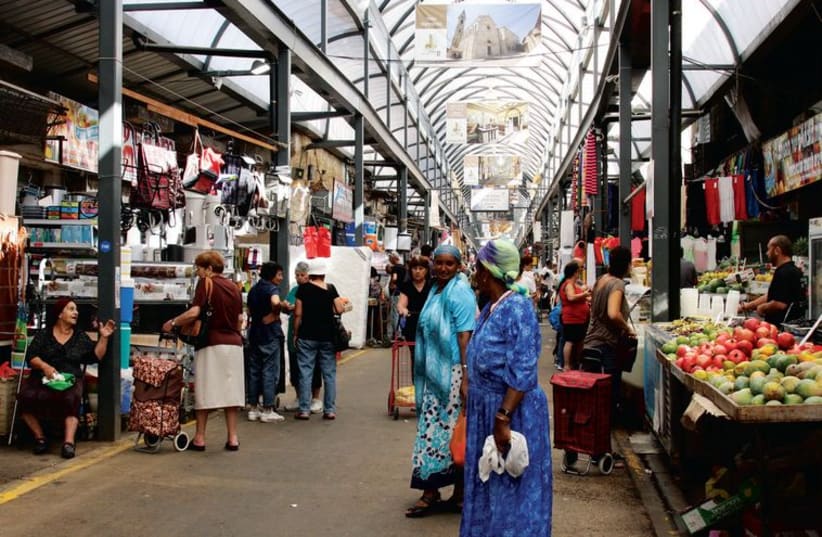 The Ramle Market was built by the Mamelukes and renovated by the British. (photo credit: SHMUEL BAR-AM)