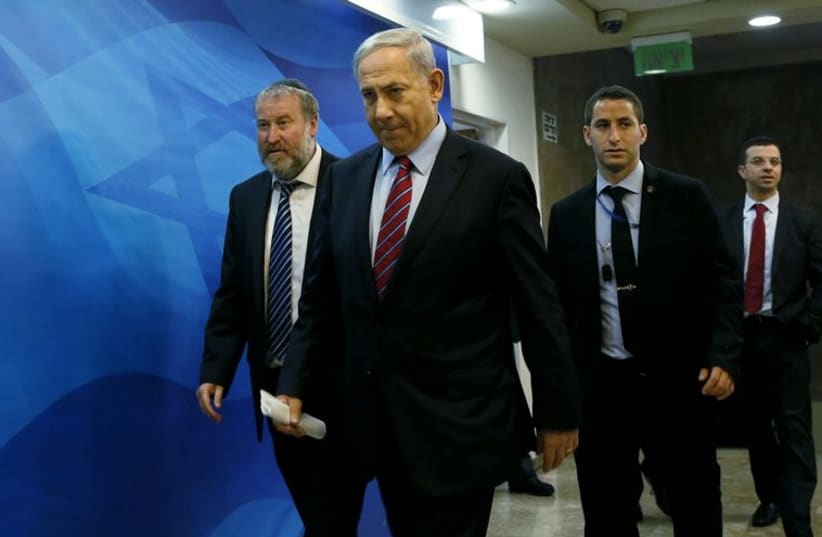 Netanyahu at cabinet meeting (photo credit: REUTERS)