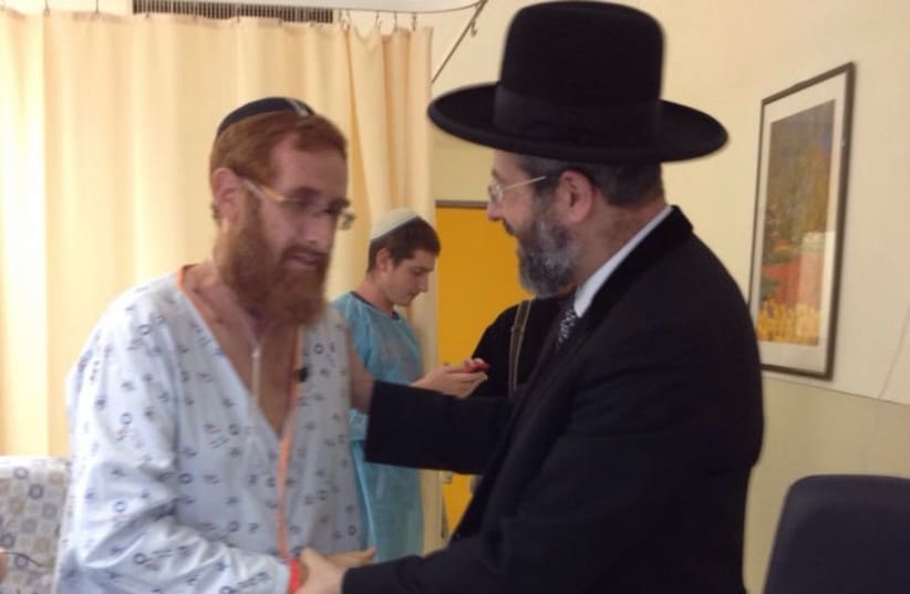 Yehuda Glick meets chief Rabbi, November 17‏ (photo credit: COURTESY OF GLICK FAMILY‏)