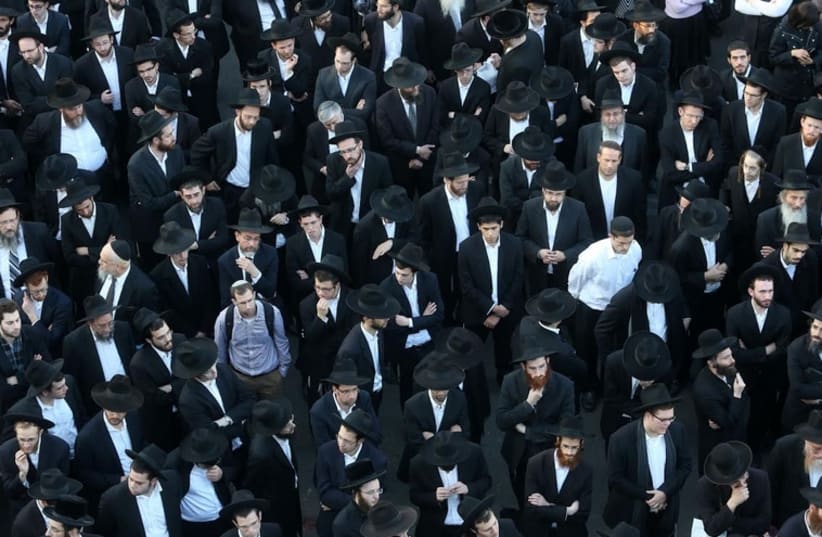 Funeral of Rabbi Aryeh Kopinsky (photo credit: MARC ISRAEL SELLEM)