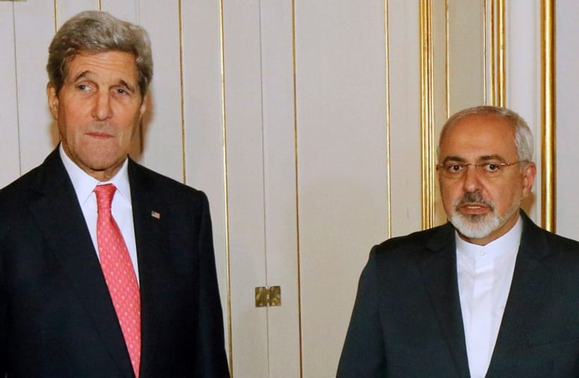 Kerry and Zarif at Vienna nuclear talks, Nov. 23 (photo credit: REUTERS)