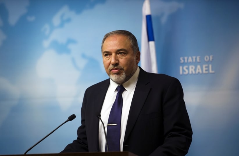 Le ministre des Affaires étrangères Avigdor Liberman (photo credit: RONEN ZVULUN / REUTERS)