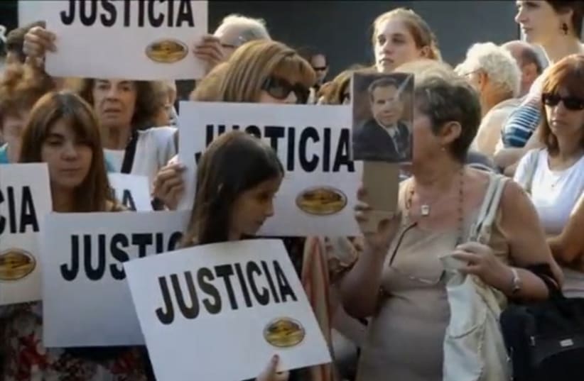 Buenos Aires protesters demand justice amid allegations of Argentina-Iran cover-up (photo credit: screenshot)