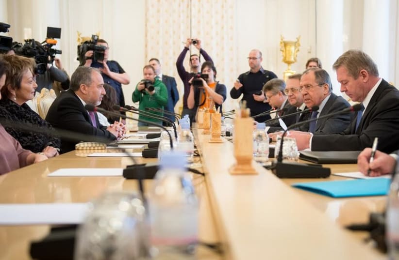 Foreign Minister Avigdor Liberman meets with his Russian counterpart, Sergei Lavrov in Moscow, January 26 (photo credit: ISRAELI EMBASSY RUSSIA SPOKESMAN’S OFFICE)