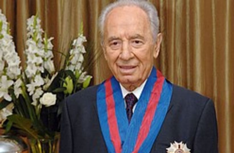 Peres knighthood 248.88 (photo credit: GPO )