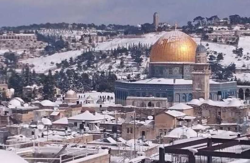 Aerial view of Jerusalem in snow (photo credit: ISRAEL POLICE)