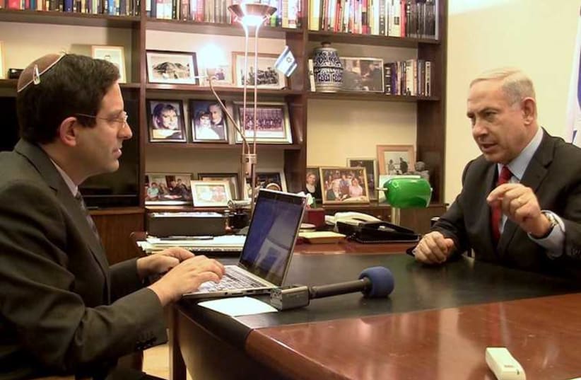 Jpost Political Correspondent Gil Hoffman interviews Prime Minister Benjamin Netanyahu‏ (photo credit: VOICE OF ISRAEL)
