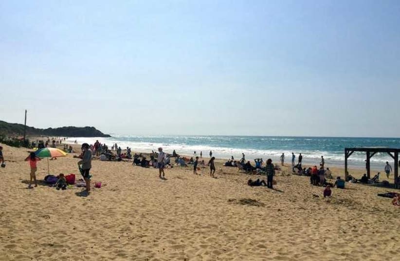 Israelis enjoy the day off on Election Day at Palmachim Beach south of Tel Aviv, March 16, 2015 (photo credit: SHARON UDASIN)