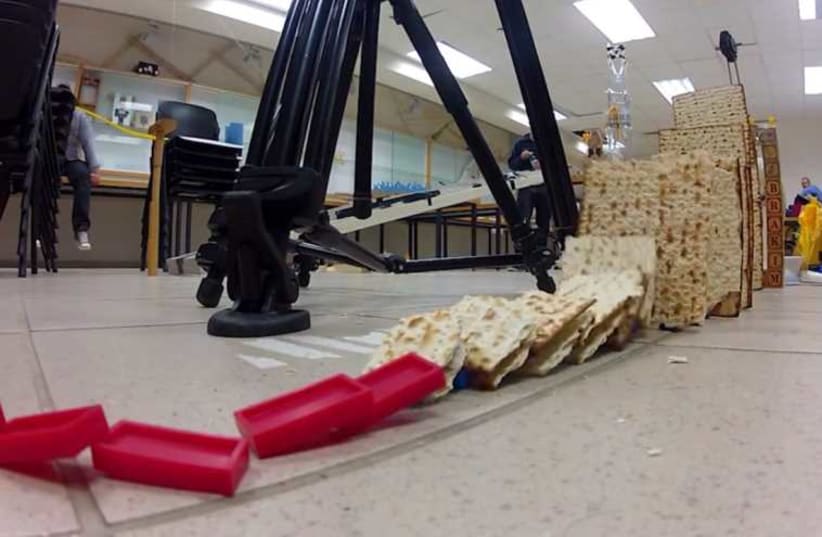 Robot helps tell Passover story at the Technion‏ (photo credit: screenshot)