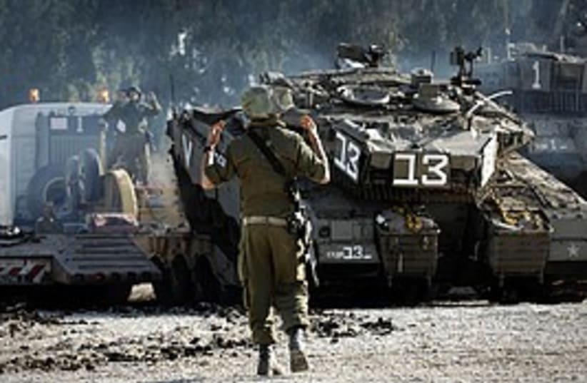 idf tanks gaza 298 (photo credit: IDF)