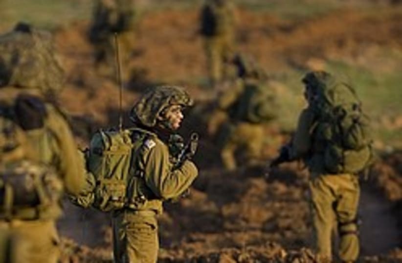 idf troops enter gaza 248 88 ap (photo credit: AP)