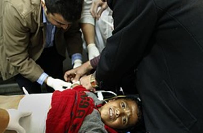 Wounded Gaza girl  (photo credit: AP)