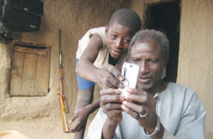 cell phone africa 88 248 (photo credit: )
