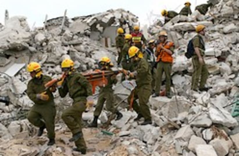 IDF home front drill 248 (photo credit: Ariel Jerozolimski)