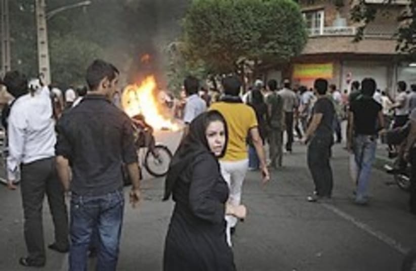 Iran violence 248.88 (photo credit: AP)