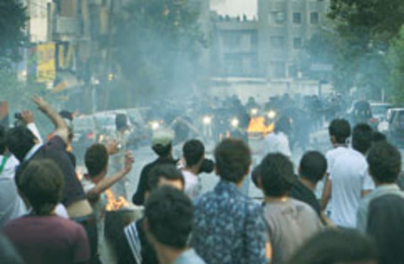 iran protest 88 248 (photo credit: )
